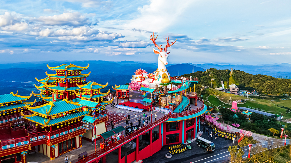 云上草原三期核心項(xiàng)目揭開神秘面紗，沿“最美云上天路”暢游仙俠鎮(zhèn)