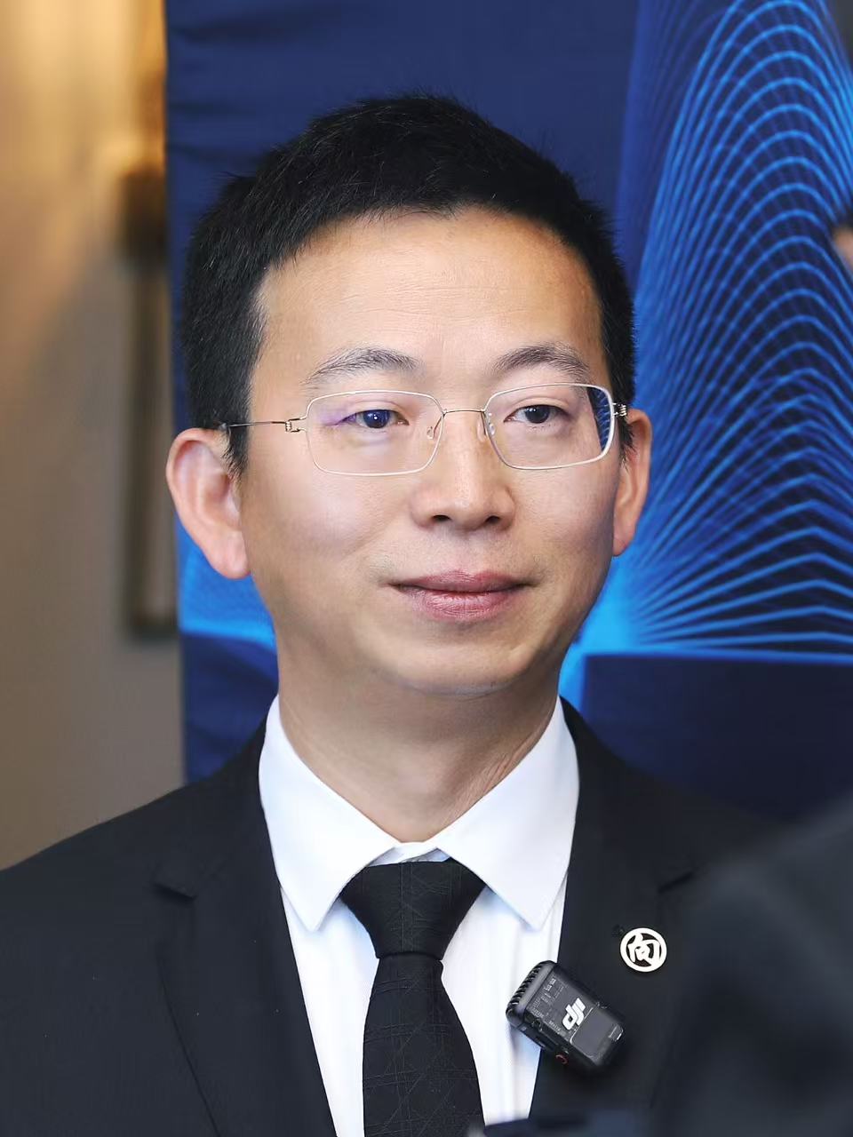 向凌云教授系列研究成果為國務(wù)院“人工智能+”行動提供堅實支撐